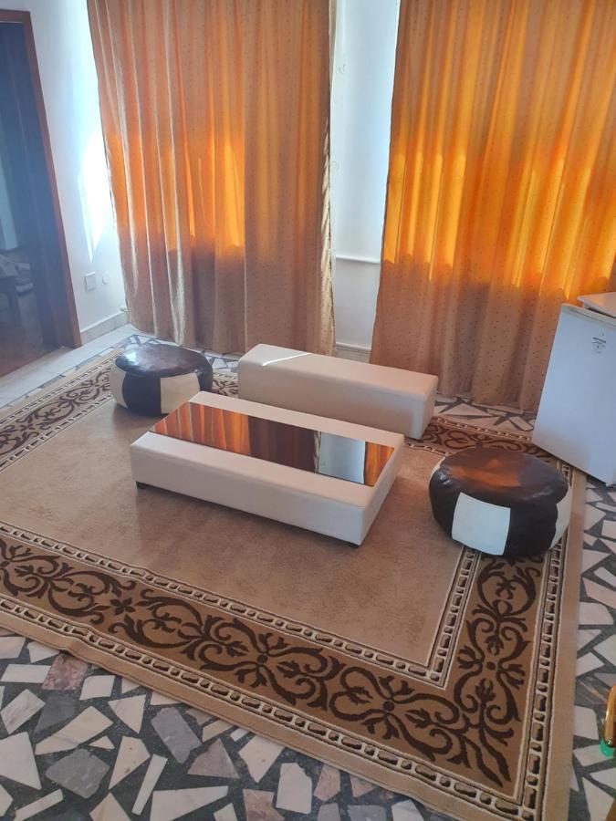 Vila Boss Constanta Luaran gambar
